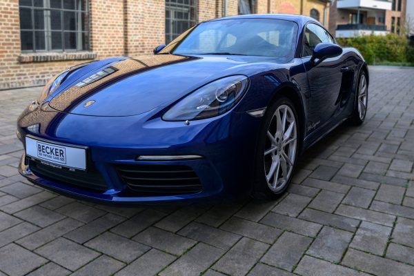 Cayman_enzianblau_00002