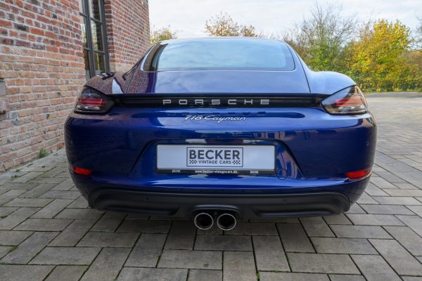 Cayman_enzianblau_00005