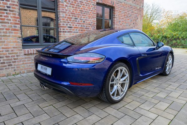 Cayman_enzianblau_00006