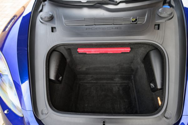 Cayman_enzianblau_00019