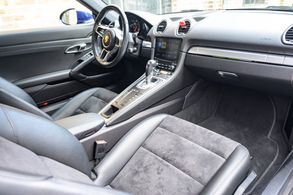 Cayman_enzianblau_00027