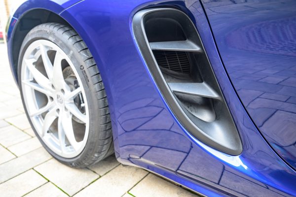 Cayman_enzianblau_00028