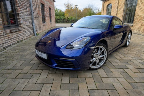 Cayman_enzianblau_00042