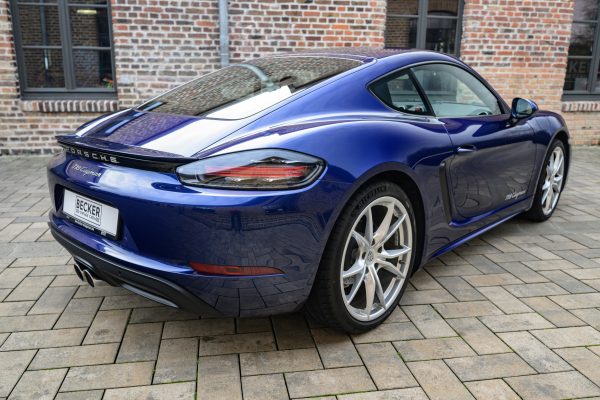 Cayman_enzianblau_00054