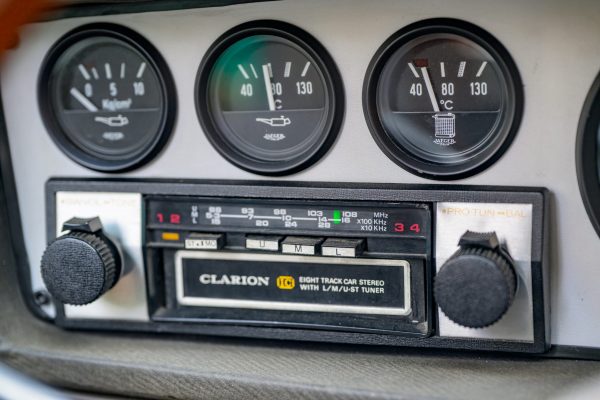 Z8F_2056