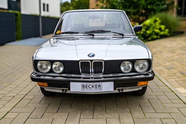 BMW_520i-00008