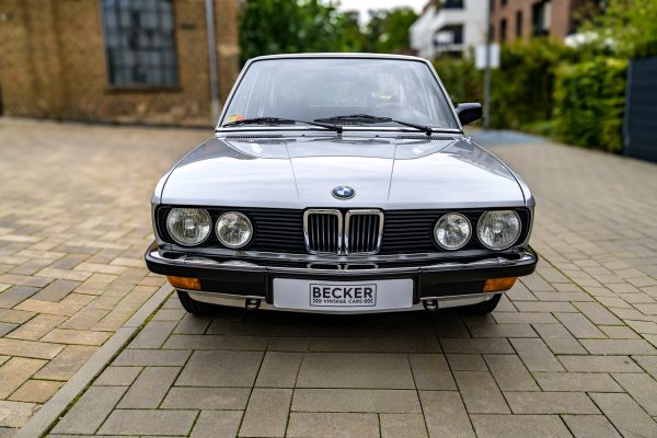 BMW_520i-00011