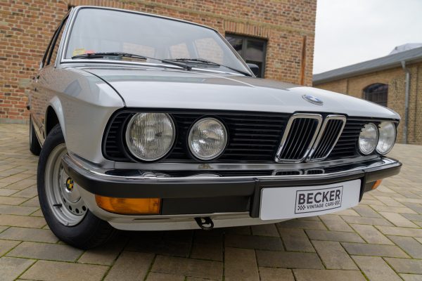 BMW_520i-00026