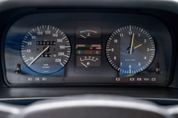 BMW_520i-00039
