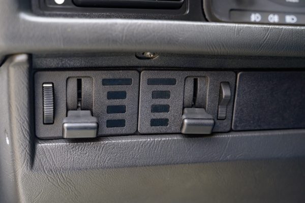 BMW_520i-00049